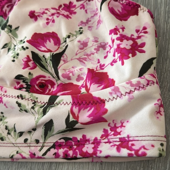 Mossimo Pink Floral Women’s Bathing Suit Swim Top - Size Extra Large - Picture 4 of 11